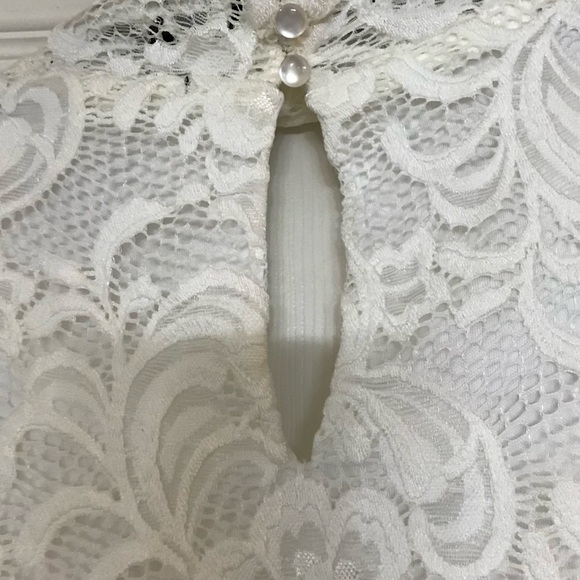 Ambiance Lace Dress - Picture 6 of 6